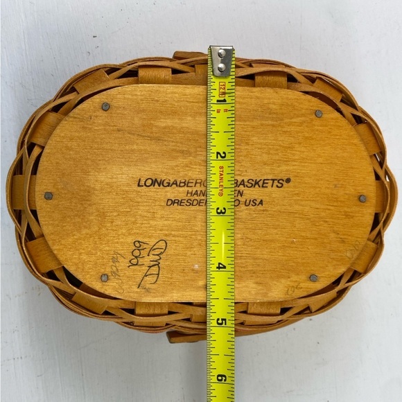 Longaberger Mothers Day ‘99 Tea For Two 7.5" Swinging Handle & Protector Basket - Picture 10 of 14